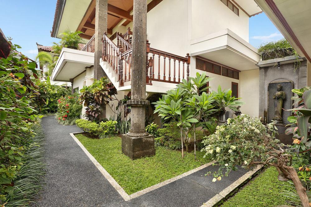 The Batu Belig Hotel & Spa 세미냑 외부 사진